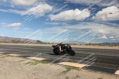 media/Nov-16-2025-Race Pace (Sun) [[8c5fa54630]]/Non Verified Riders (1st 20 Minutes)/3-Turn 3 Inside (11am)/